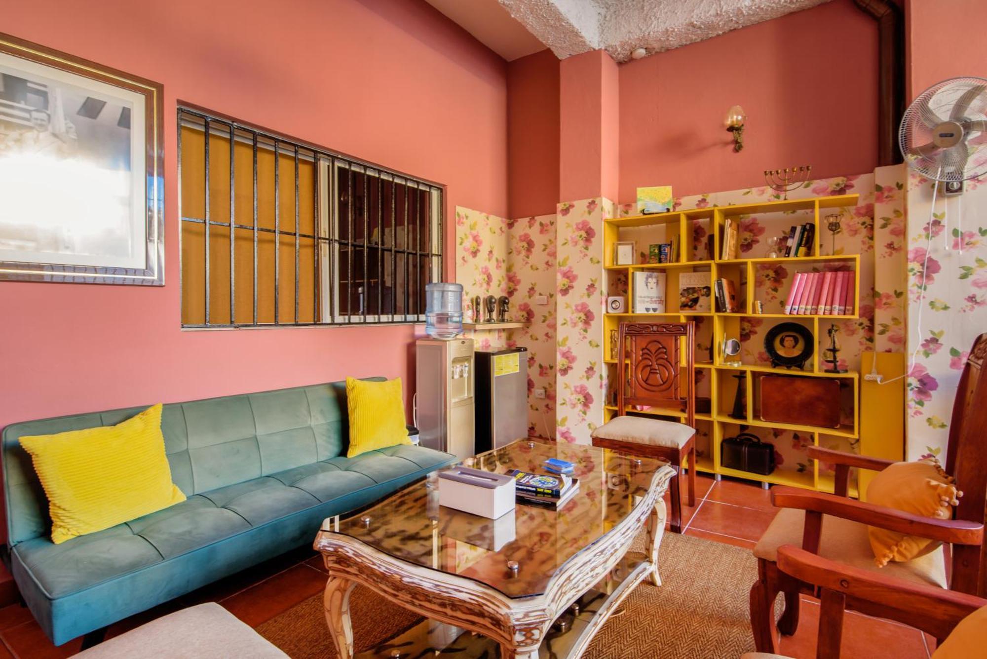 Hostal Mama Mambo - Zona Colonial Санто Доминго Екстериор снимка