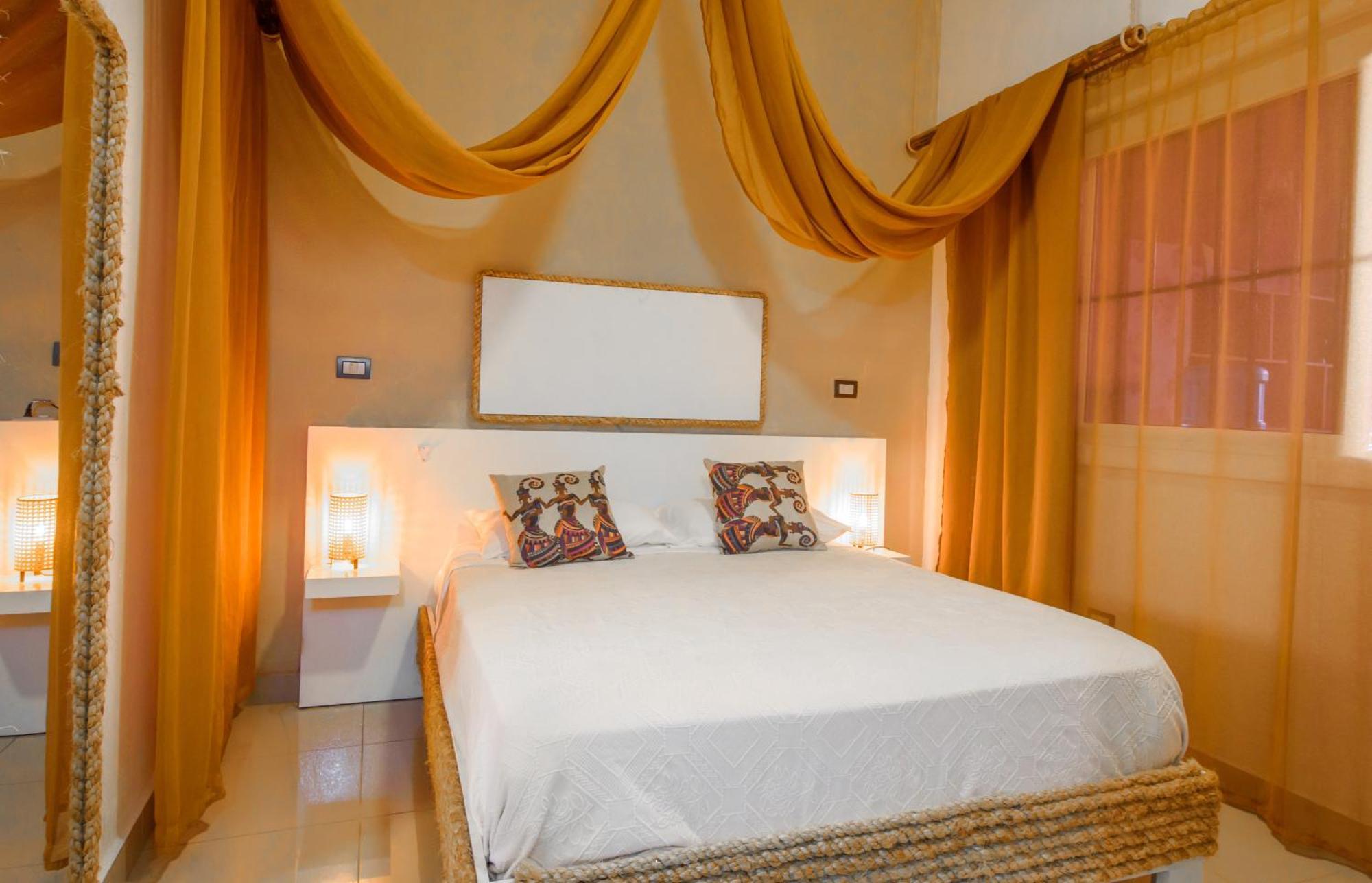Hostal Mama Mambo - Zona Colonial Санто Доминго Екстериор снимка